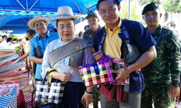 จ.อุบลฯ ปักหมุดเช็คอิน Landmark ใหม่ @ บ้านค้อ พร้อมเปิดตัวชุมชนท่องเที่ยว OTOP นวัตวิถี และสื่อมวลชนเยี่ยมชมวิถีชีวิตชุมชน เส้นทางเชิงนิเวศวิถีเกษตรพอเพียง 7 อำเภอ 18 หมู่บ้าน