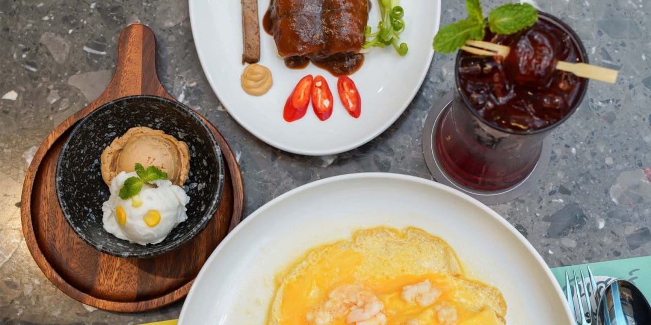 สีฟ้า จัดเต็มความอร่อย ครบ จบมื้อเดียว กับราคาสุดคุ้มเพียง  249 บาท เลือกอร่อยแบบครบเซ็ทได้ ตั้งแต่วันนี้ถึง 31 พ.ค.นี้