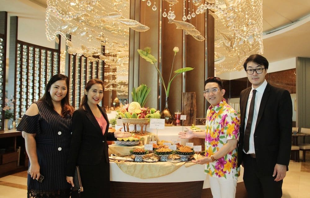 ข้าวแช่คลายร้อน “เทศกาลข้าวแช่” ของ โรงแรมเดอะ เบอร์เคลีย์ ประตูน้ำ