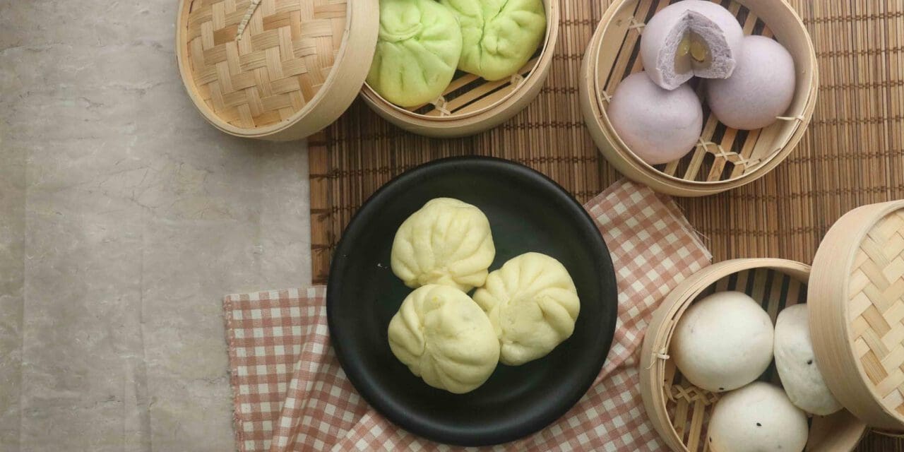 สีฟ้าจัดเสิร์ฟความอร่อย อิ่มบุญ อุ่นท้อง กับซาลาเปาเจ 4 รสชาติ  ปั้นมือสดใหม่ อร่อยได้ทุกวัน