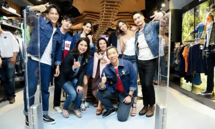 แรงเลอร์ จัดงาน “Wrangler Wander Ready” เผยโฉมคอลเลคชั่นใหม่  ที่จะเป็นเพื่อนคุณออกเดินทางเพื่อค้นหาแรงบันดาลใจใหม่ๆ ได้อย่างอิสระ พร้อมเปิดแฟล็กชิฟสโตร์ ดีไซน์ล่าสุดแห่งเดียวในโลก ที่จำลองความสวยงาม ของ “สามพันโบก” แกรนด์แคนยอนของเมืองไทย