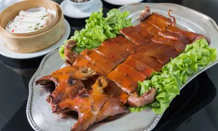 ฉลองเทศกาลตรุษจีนรับปีหมูมงคล ณ ห้องอาหารแทพเพสทรี โรงแรมคลาสสิค คามิโอ ระยอง