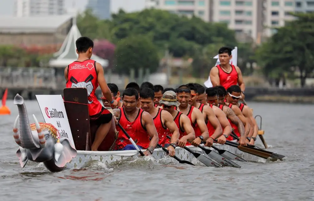 การแข่งเรือยาวช้างไทย การกุศล ชิงถ้วยพระราชทานสมเด็จพระเจ้าอยู่หัว ครั้งแรกของประเทศไทยเริ่มต้นพร้อมความสนุกครบรส