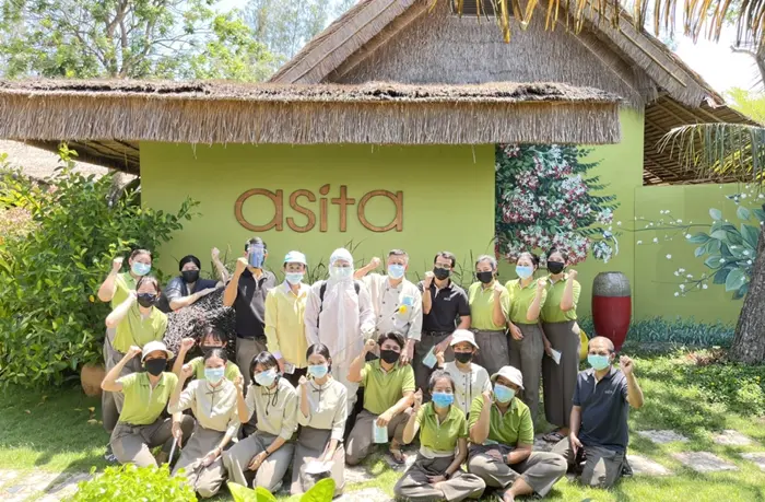 asita eco resort ตอกย้ำความปลอดภัยสูงสุด จัดพ่นยาฉีดป้องโควิดระลอก 3