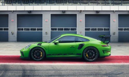 The new  Porsche 911 GT3 RS กับการปรากฎตัวครั้งแรกในโลกของเครื่องยนต์ไร้ระบบอัดอากาศที่ทรงพลังที่สุด