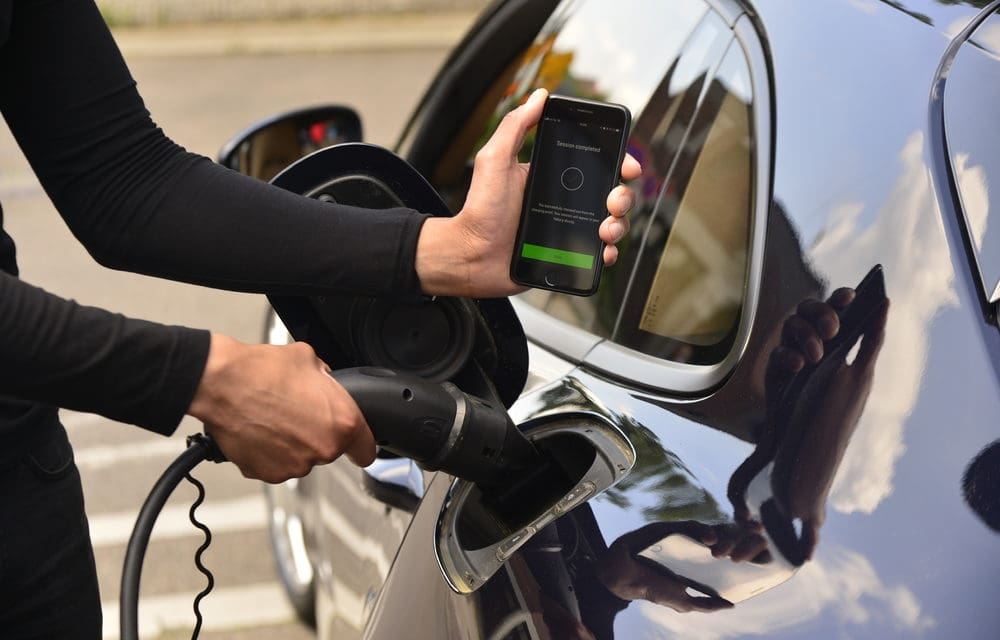 ปอร์เช่ เปิดตัว สถานีชาร์จพลังงานระบบดิจิทัล Porsche Charging Service พร้อมให้บริการสำหรับรถยนต์ไฟฟ้า