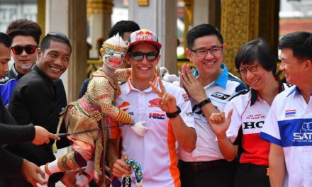 ประเทศไทยเปิดบ้านต้อนรับ “มาร์ค มาร์เกซ” นักบิดแชมป์โลก 4 สมัย ร่วมกิจกรรมพิเศษที่วัดราชนัดดาราม ก่อนลงชิงชัยศึกโมโตจีพี รายการ “พีทีที ไทยแลนด์ กรังด์ปรีซ์ 2018 วันที่ 5-7 ต.ค.นี้
