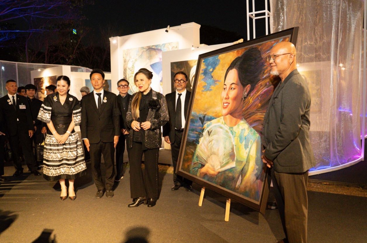 The Night by Amazing Thailand